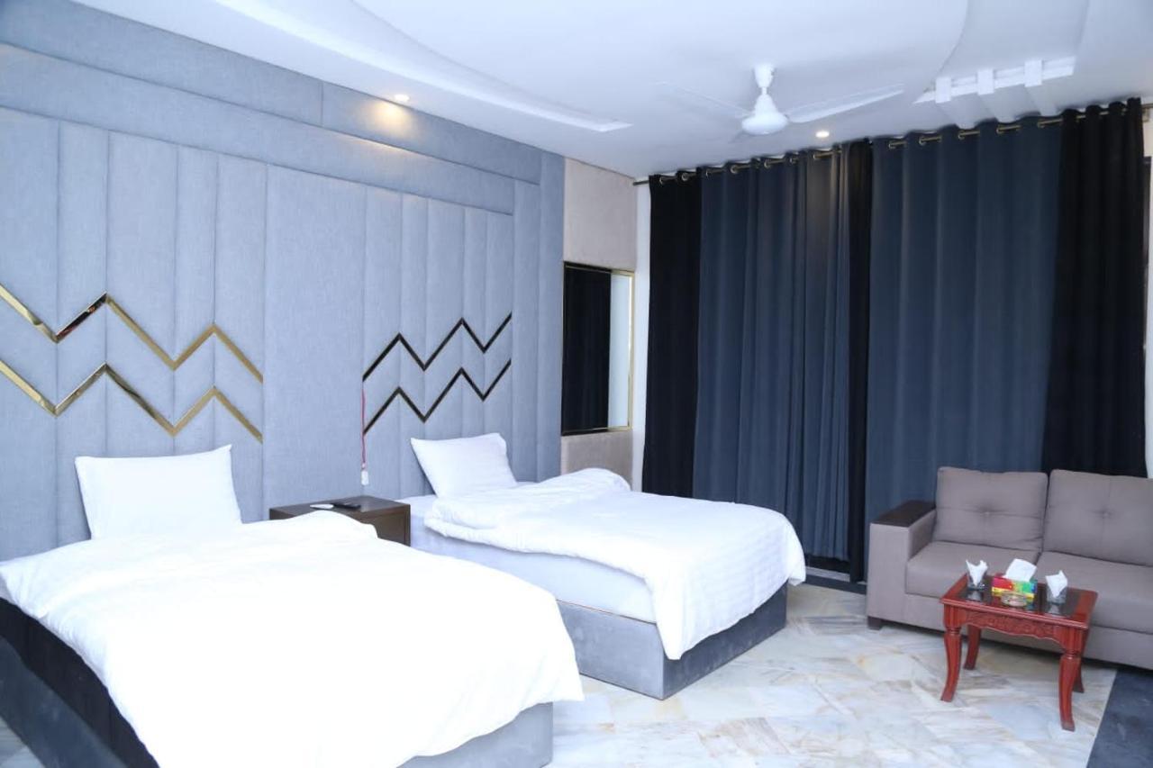 Hayat Grand Guest House Исламабад Экстерьер фото