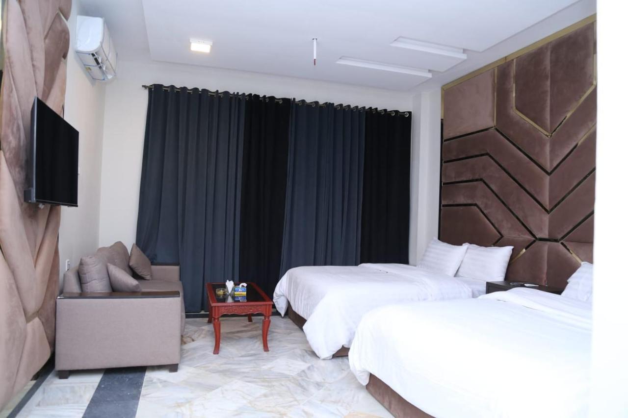 Hayat Grand Guest House Исламабад Экстерьер фото